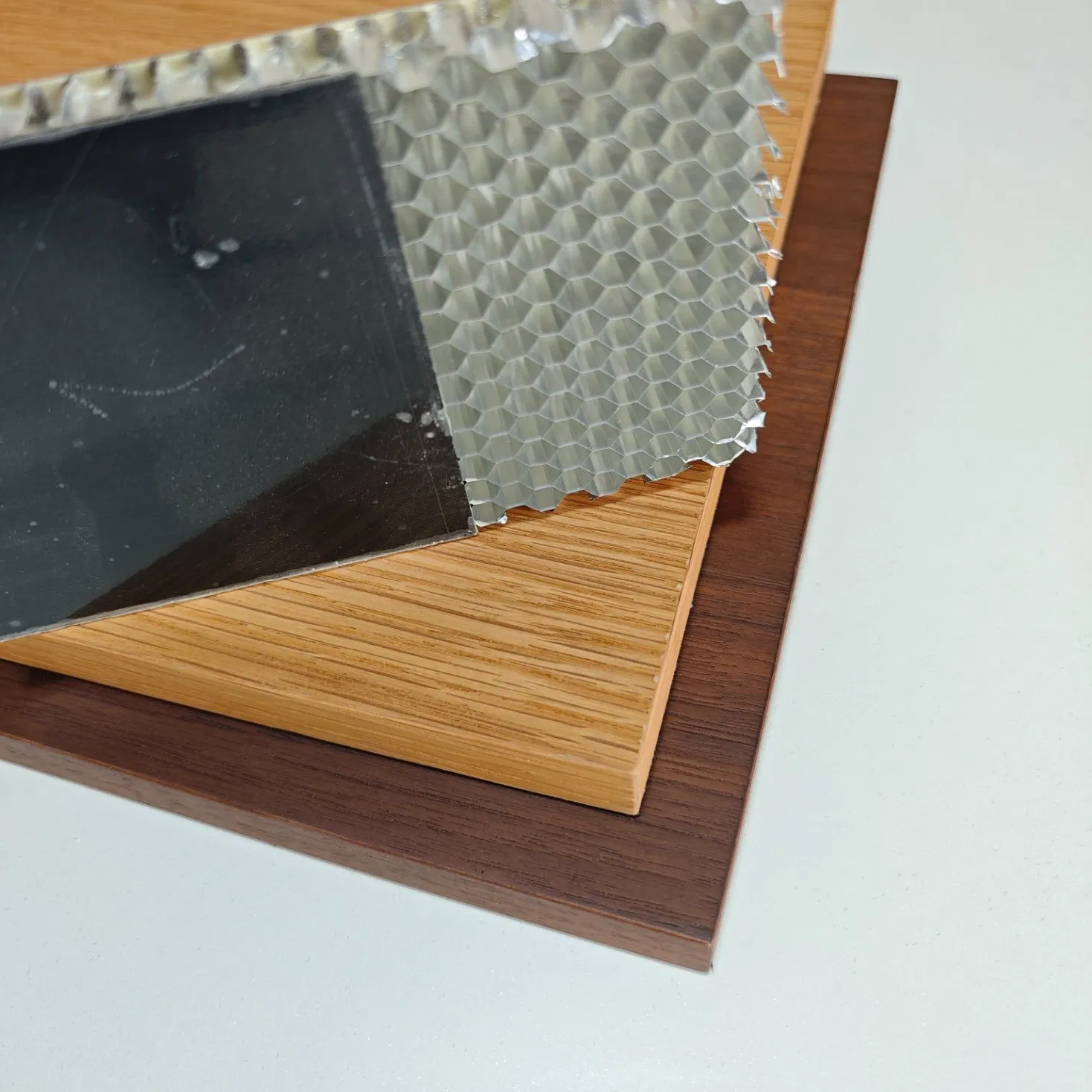 Premium Honeycomb Core Panels for Versatile Building Solutions
