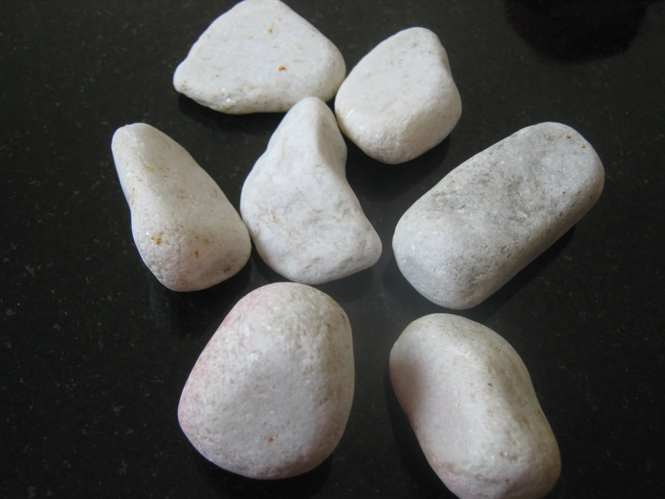 White Machine Pebble Stone for Garden Landscape Decoration Outdoor Project