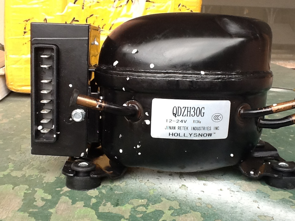 12V/24V R134A DC Refrigerator Compressor (QDZH25G)
