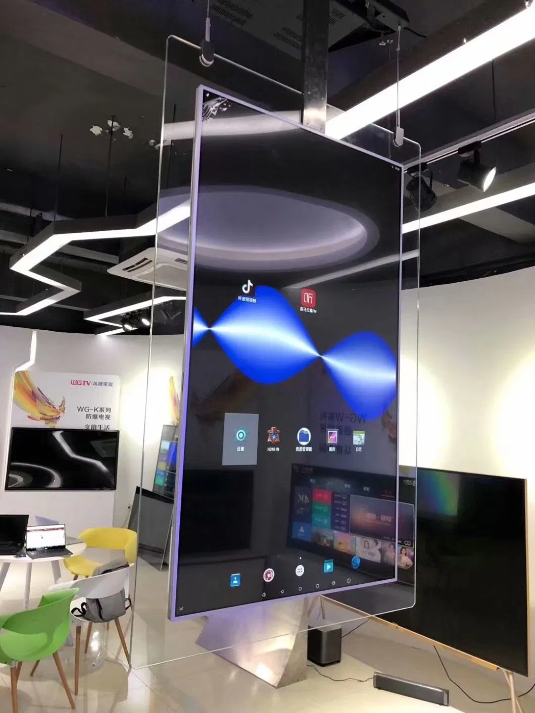 Двусторонняя подвесная LED вывеска для ритейла