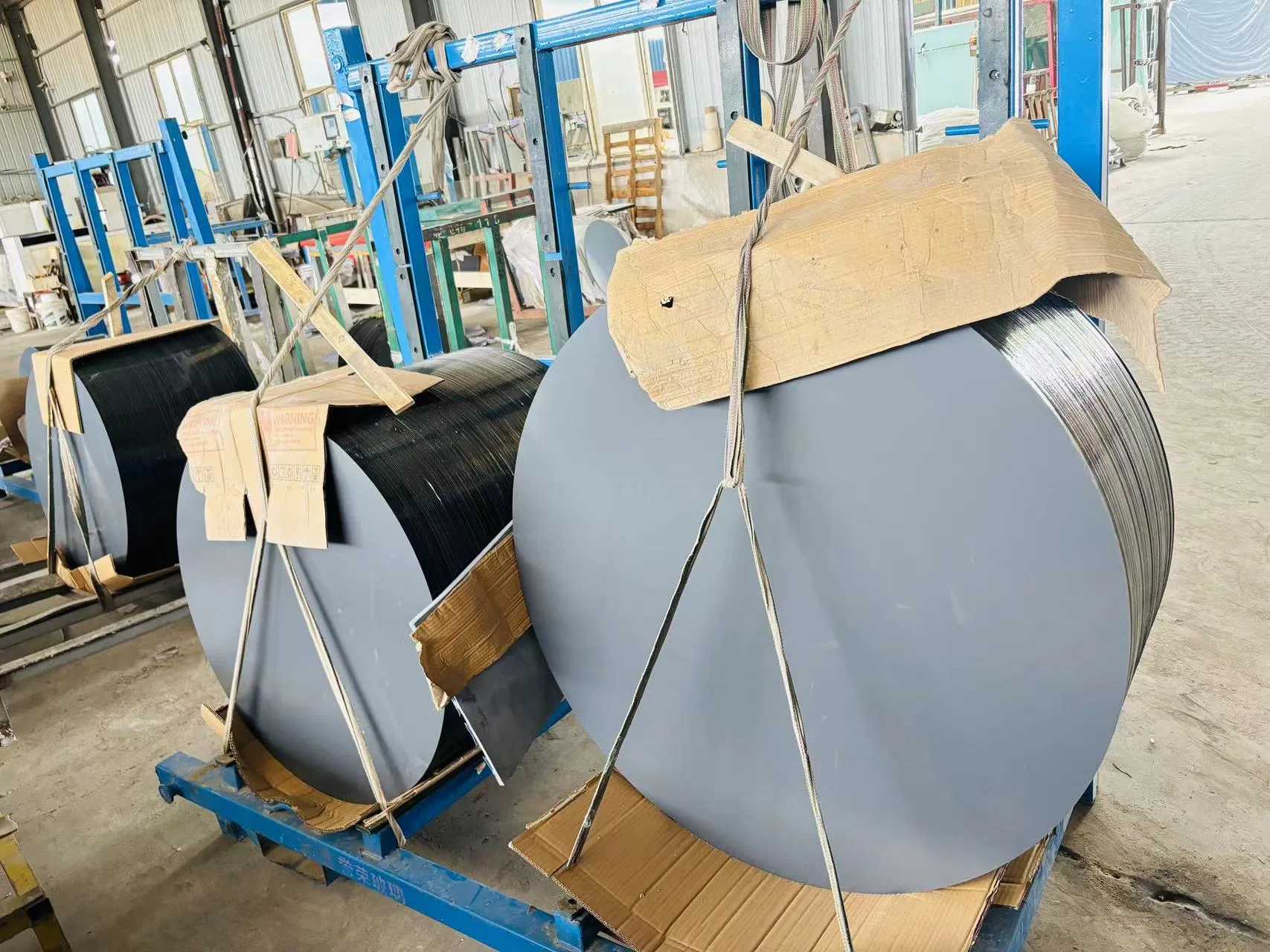 The Outer Surface of The Mirror Is Pickled, Finely Ground, Roughly Ground, and Decorated with a Circular Mirror