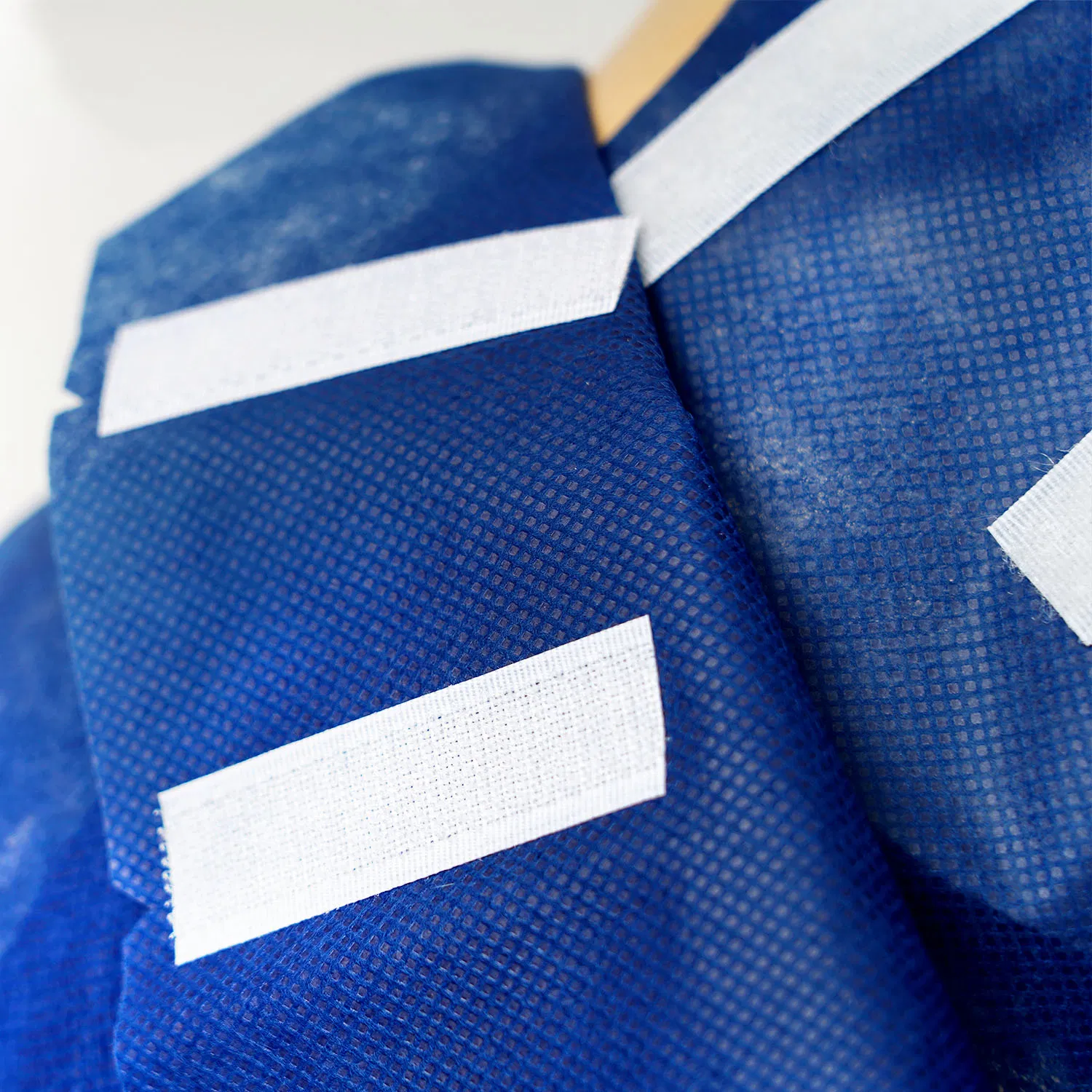 Professional Waterproof Hairdressing Cape for Salon Hair Cutting and Styling