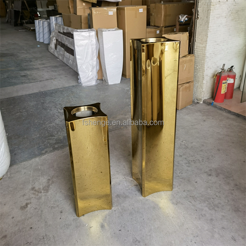 Горшок напольный для цветов золотой