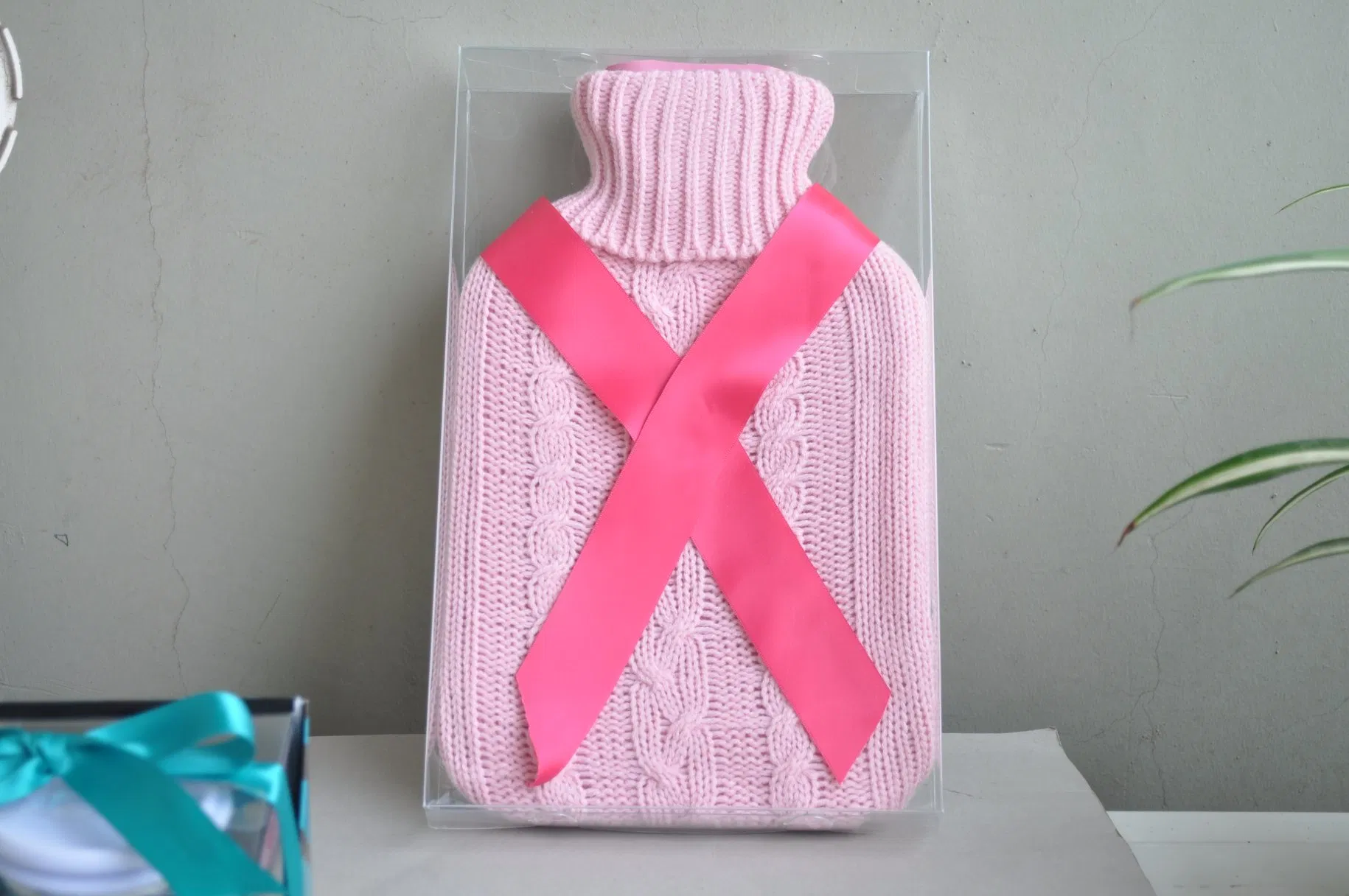 Gift Box Packing Hot Water Bottle with Knitted Cover