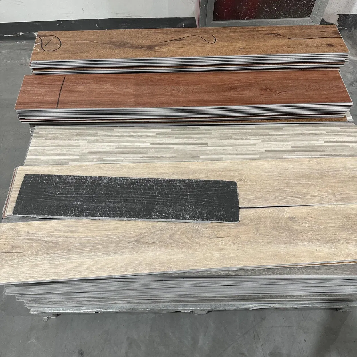 Водостойкий SPC ламинат Click Lock