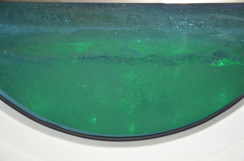 Угловая акриловая ванна с гидромассажем 1500 мм