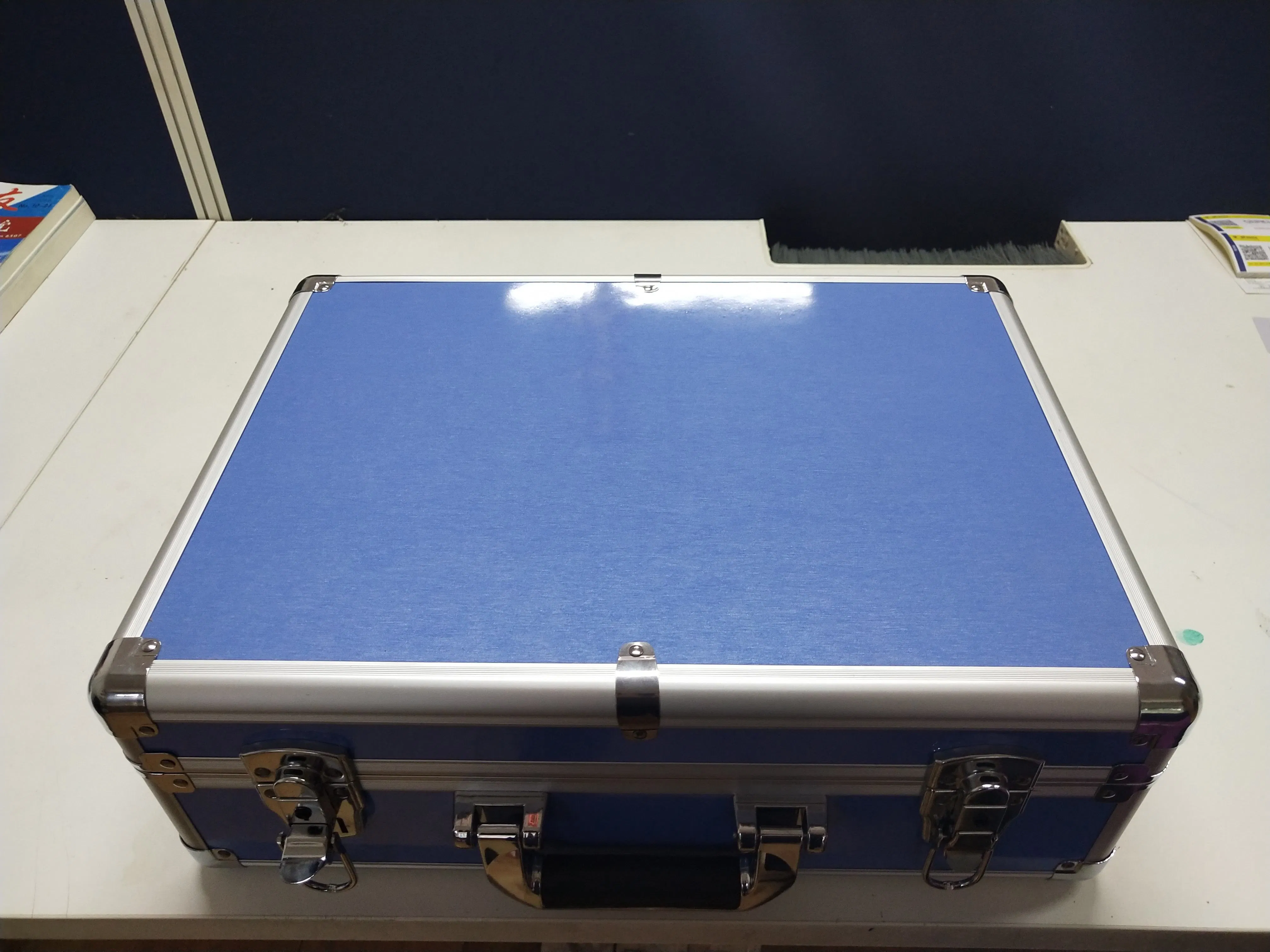 Беспроводная система гида 60 шт. Blue Storage Box