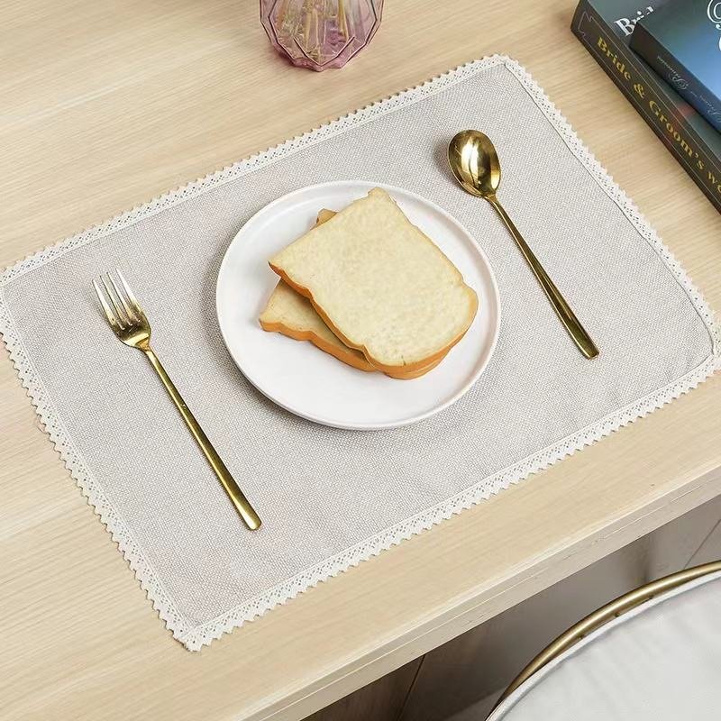 Heat-Resistant Place Mats Non-Slip Washable Table Mats Woven Placemat