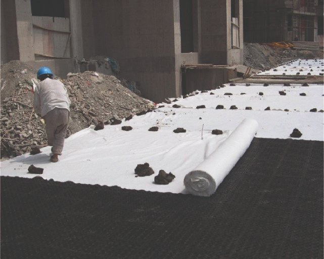 100-800G/M2 Polypropylene/Polyester Fabric Construction Material White/Black PP Pet Non-Woven Geotextile Fabric for Soil Separation and Drainage