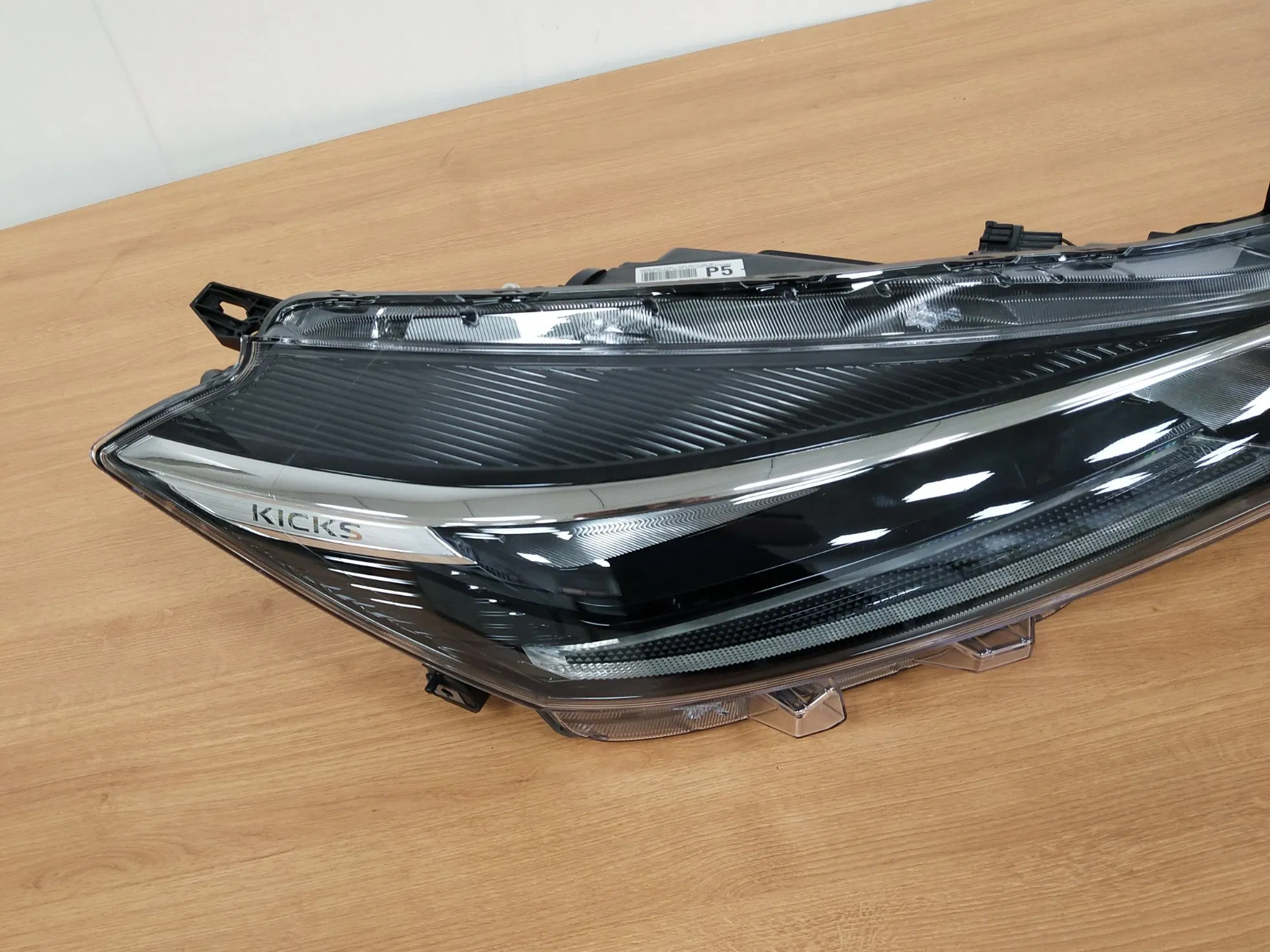 Фара головного света для Nissan Kicks 2021