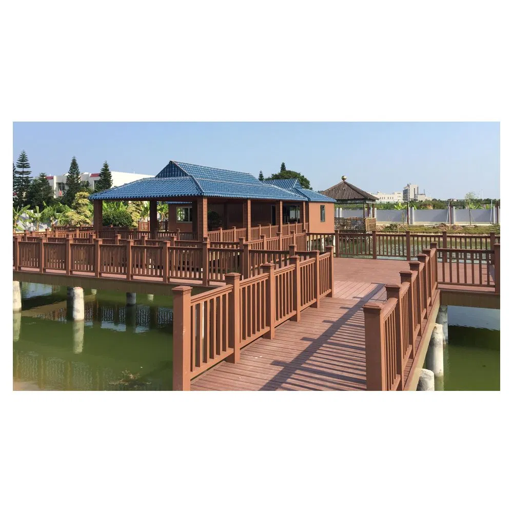 Waterproof Wooden Grain Garden Composite Wood Plastic Eco-Friendly WPC Fence