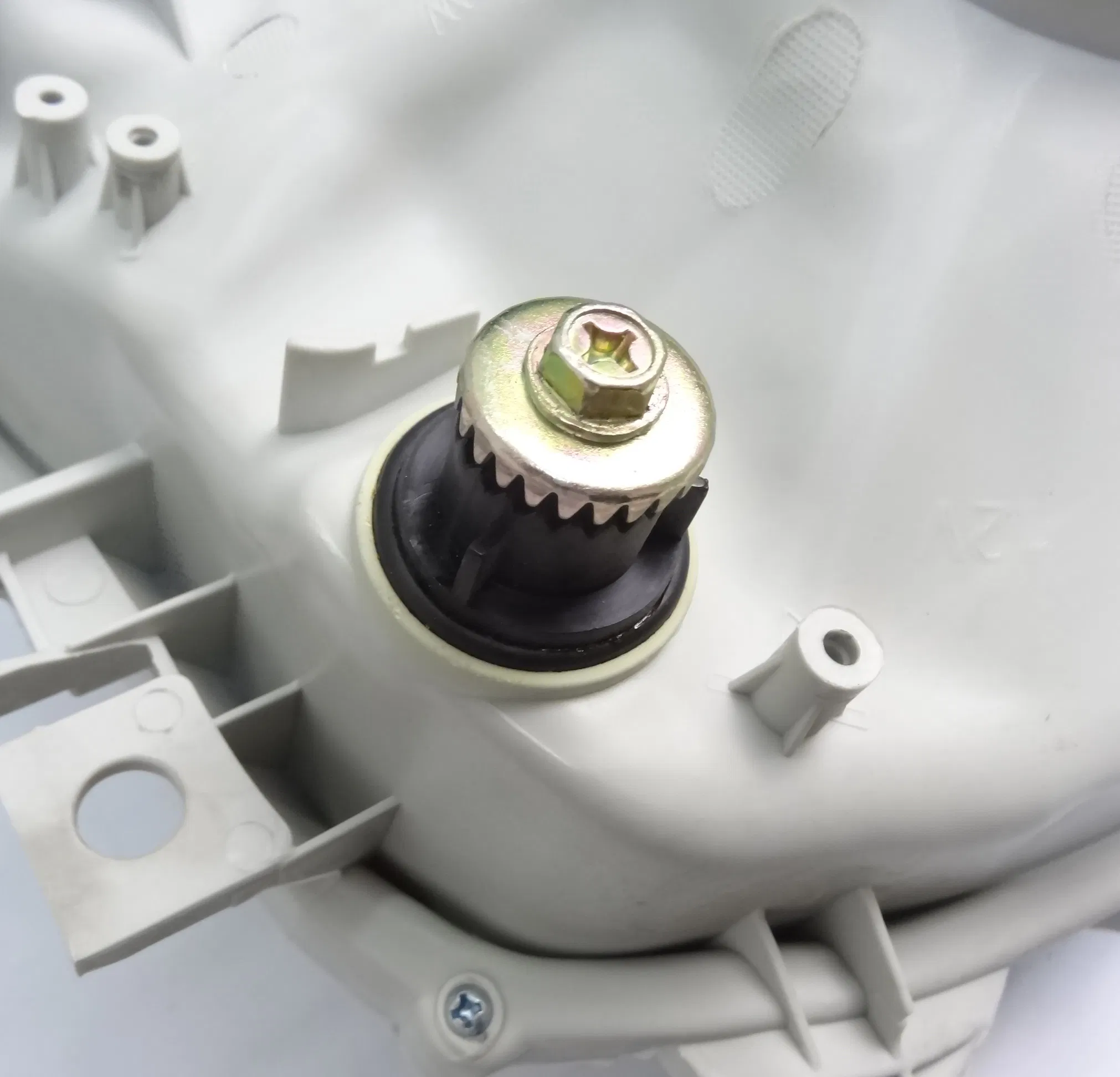 Фара головного света Toyota Hiace 2005 (81170-26800)