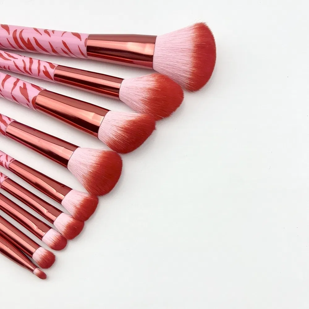 Foundation and Concealer Brush Distributor Precise Application Makeup Powder Brush