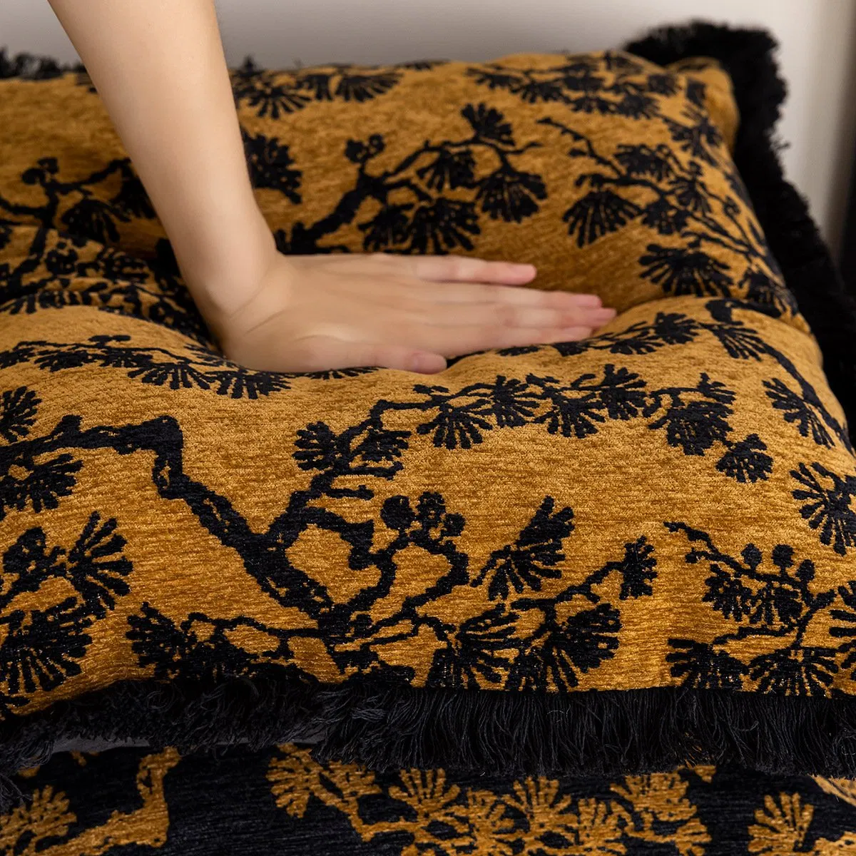 Home Textiles Cushion Covers Decorative Home Pillows Sofa Pillow Living Room Black Embroidery Cushion Cover
