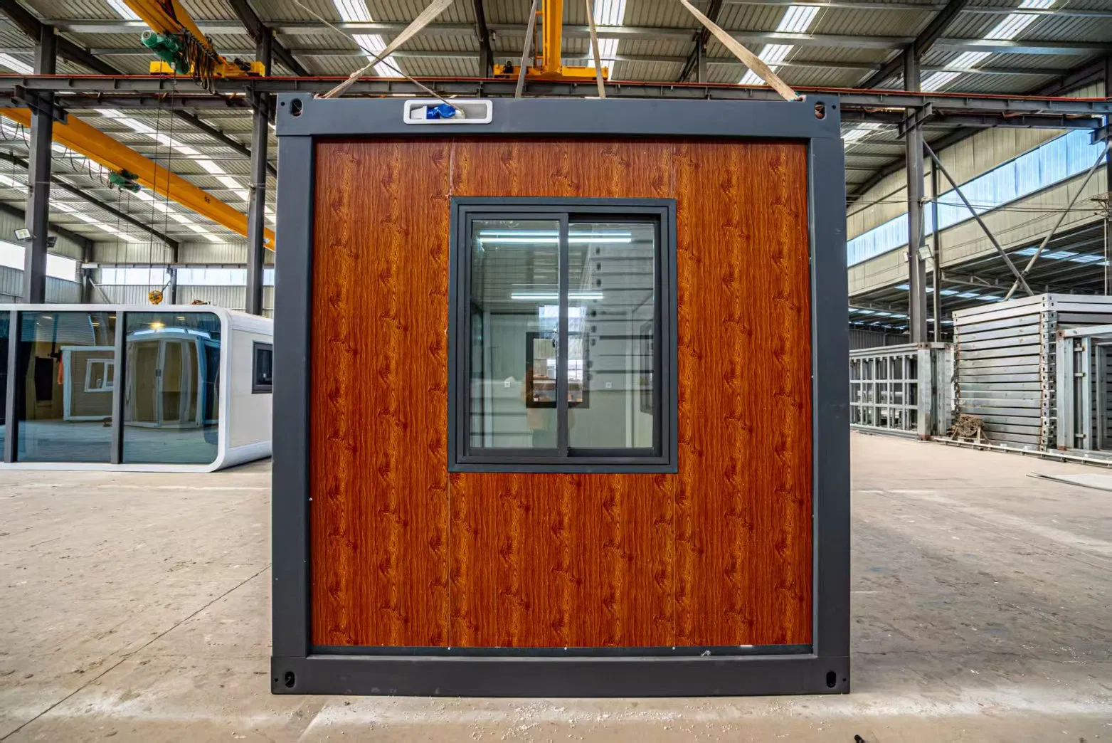 Folding Expandable Container House 20FT Portable Prefab Modular House for Living & Temporary Housing Molile House Supplier