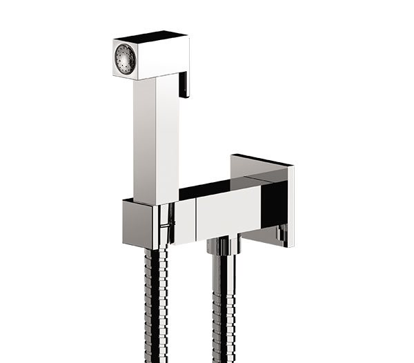 Настенный смеситель для биде с хромированным распылителем