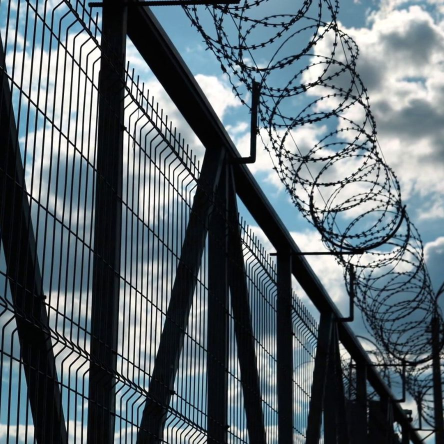 High Security Airport Fence 358 Anti Climb Fence 358 Security Mesh Fence