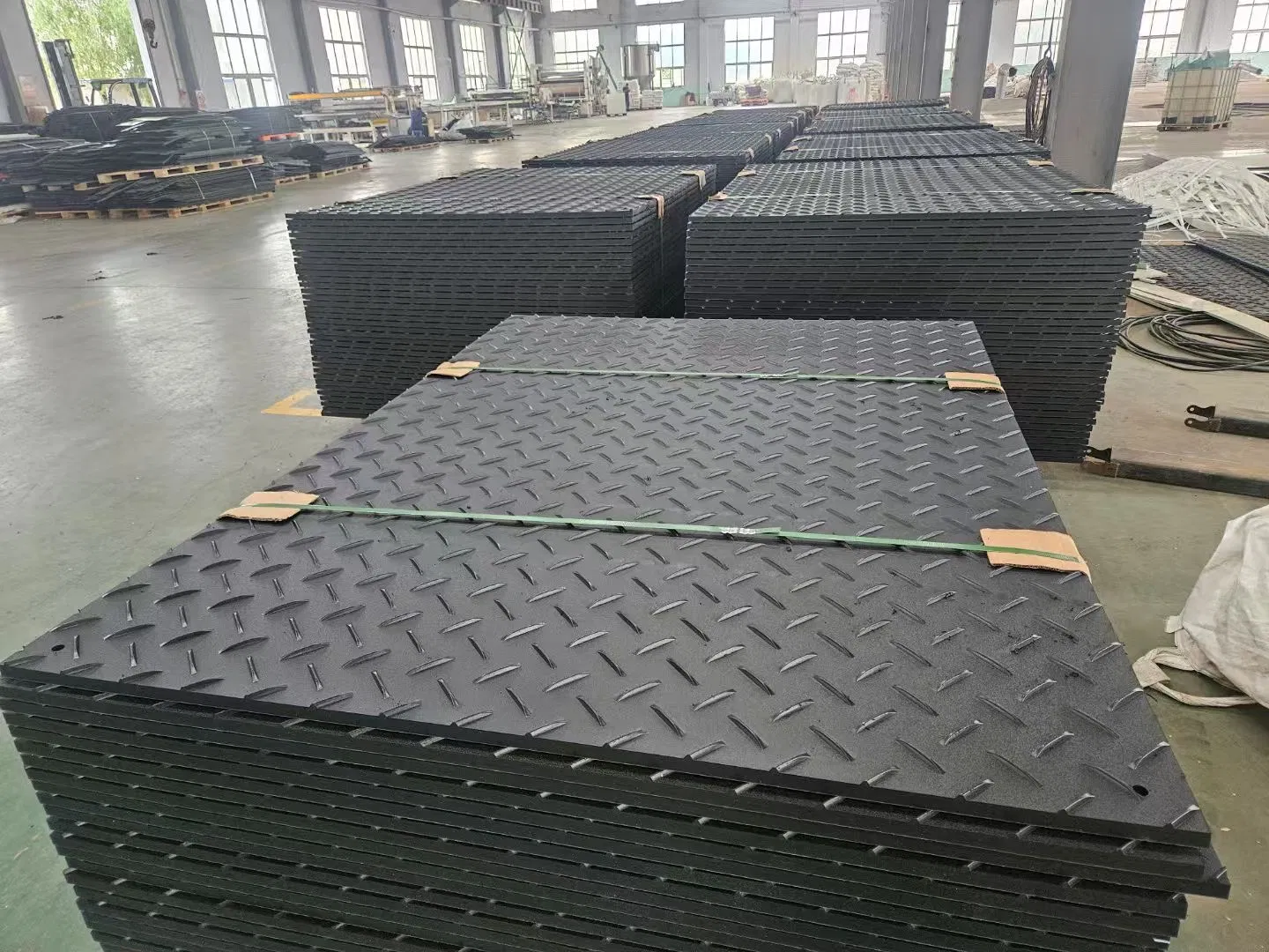 High Strength Composite Trackway Plate for Heavy Duty Ground Mat
