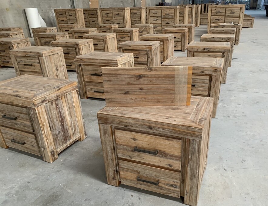 Мебель деревянная деревенский стиль спальня гостиная