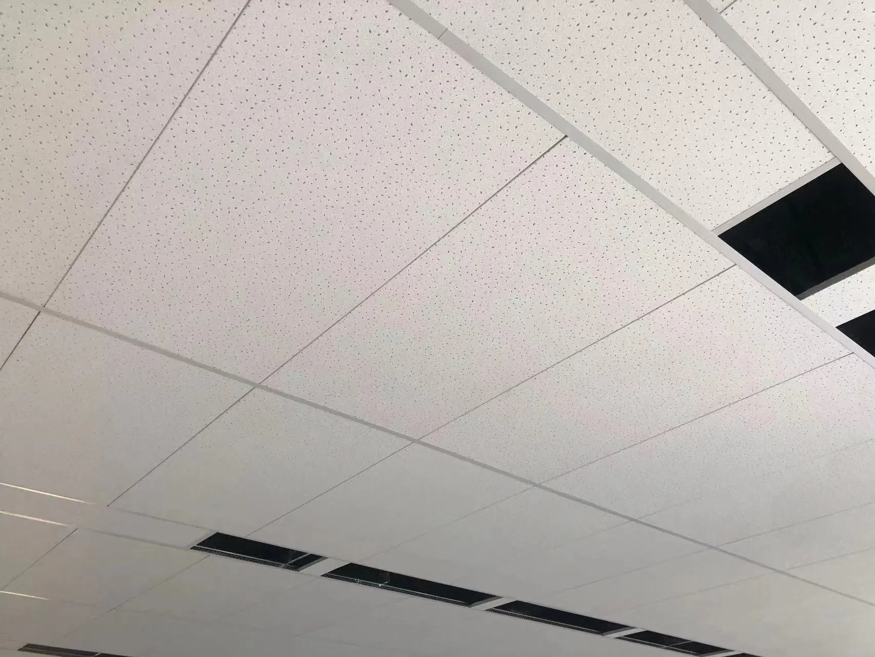 Premium Acoustic Mineral Ceiling Board 618X618X13mm for Brazil
