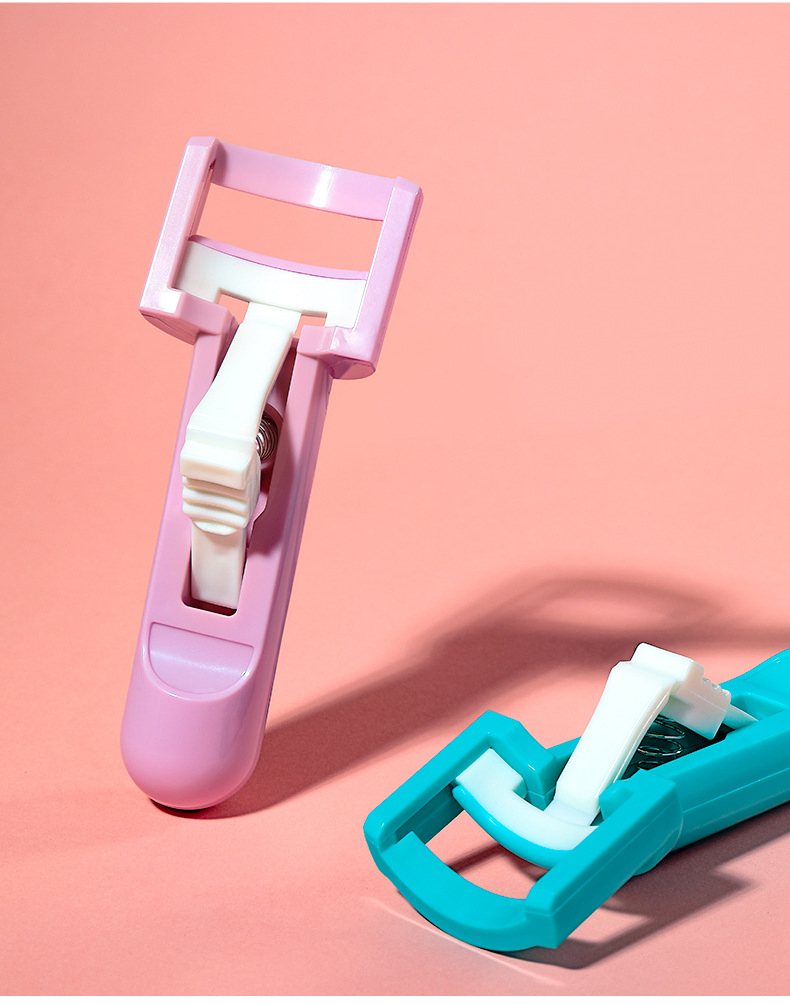 Cartoon Eyelash Curler Long Lasting Natural Curl General Beauty Tool