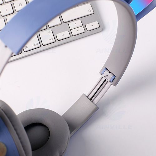 Factory P47r Headsets Children's Rabbit Ear Headphones Wireless LED Lights Girls Music Headphones Kids Headphone