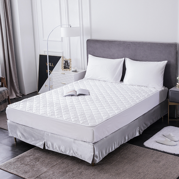 Hot Hotel Guess Room Bed Linen Mattress Protector