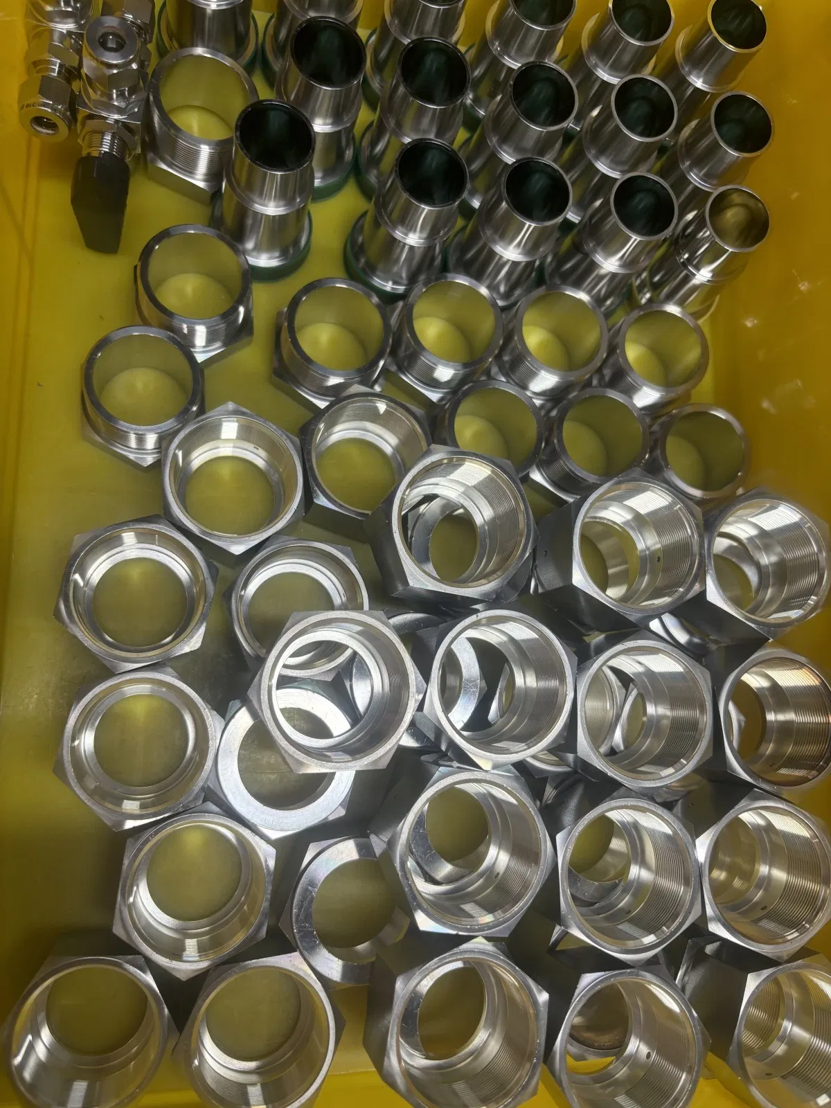 UHP Fitting Stainless Steel SS316 Metal Face Seal Male Nut 1/4-1/2 Silver Plated