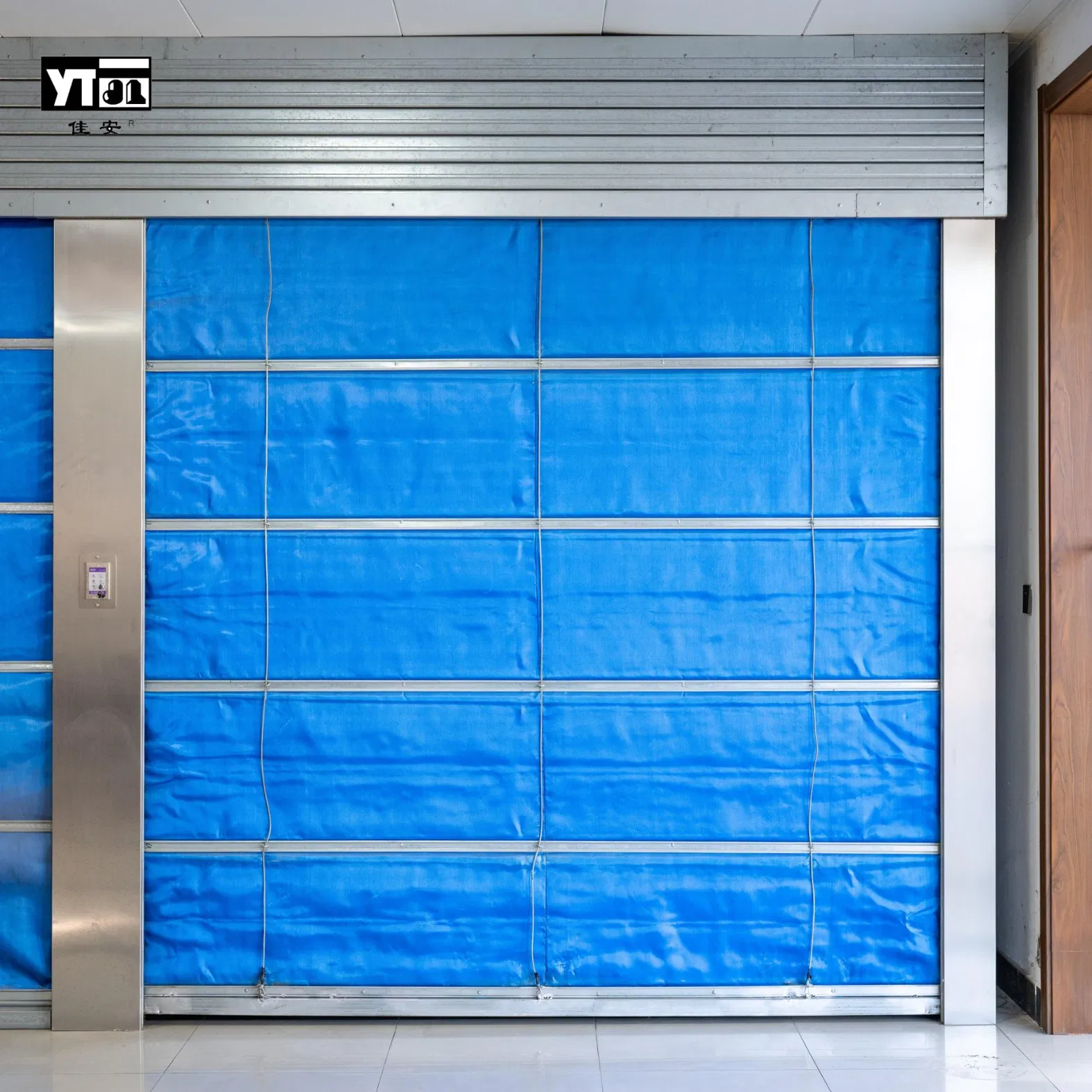 China Supplier Sturdy and Durable Double-Curtain Roller Shutters for Security Isolation