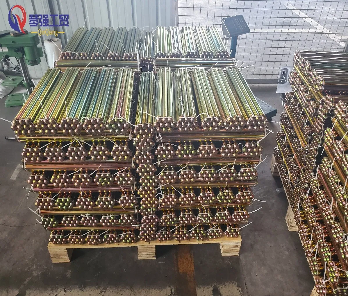 Hollow Axle for Plastic Garbage Bin