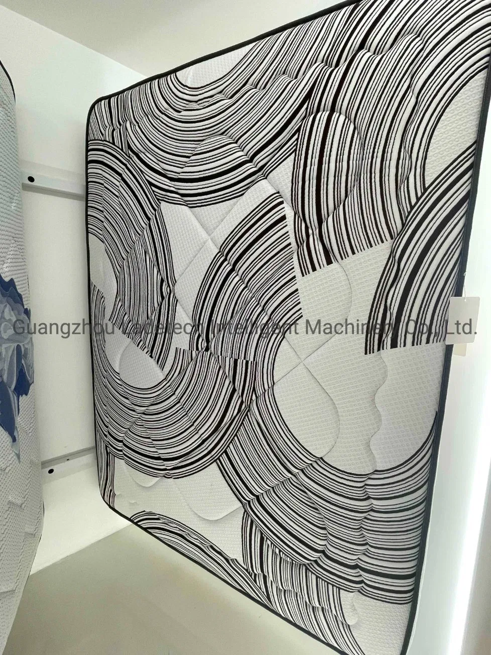 New Design Mattress Multineedle And Single Needle Topper Quilted Fabric