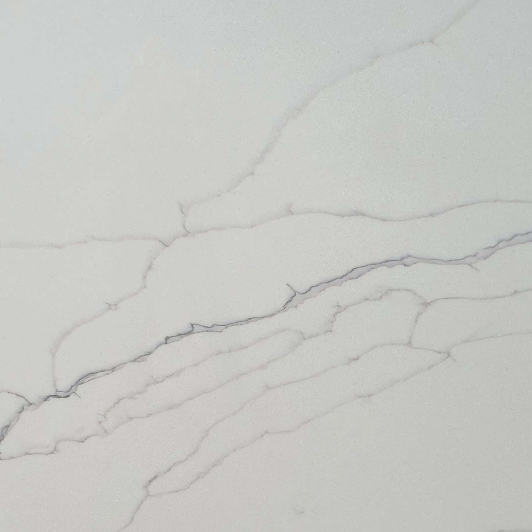 Calacatta Artificial Quartz Stone for Kitchen Countertop and Table Top