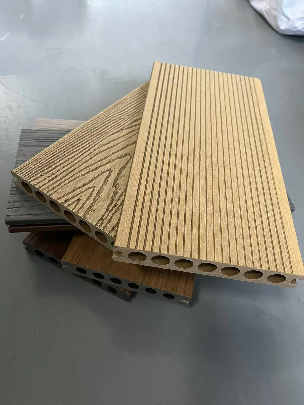 WPC Co-Extrusion Hollow Decking Swimming Pool/Timber/Floor Wood Plastic Composite /WPC Grain Outdoor Deck Eco-Friendly