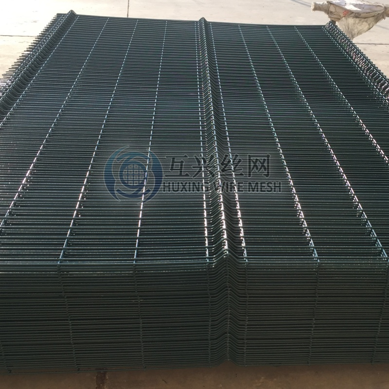 Customized Various Beautiful Color Galvanized Powder Coating Sturdy Steel Pole Durable High Security Welded Mesh Panel Airport Fence