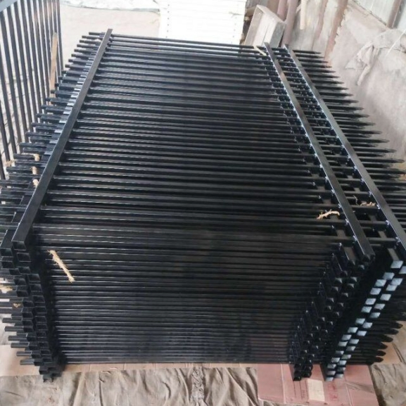 Heavy Duty Spear Top Steel Fence Security Powder Coated Metal Fence