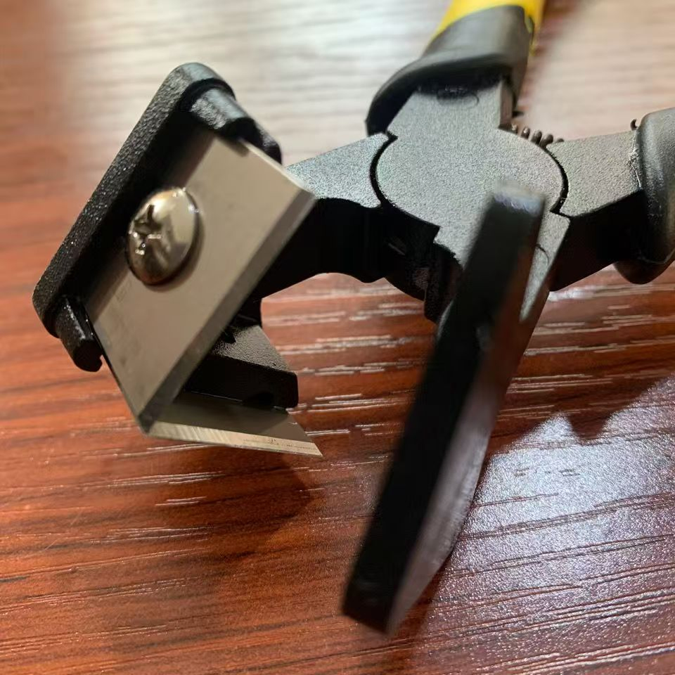 Ножницы для резки уплотнителя под 45 градусов