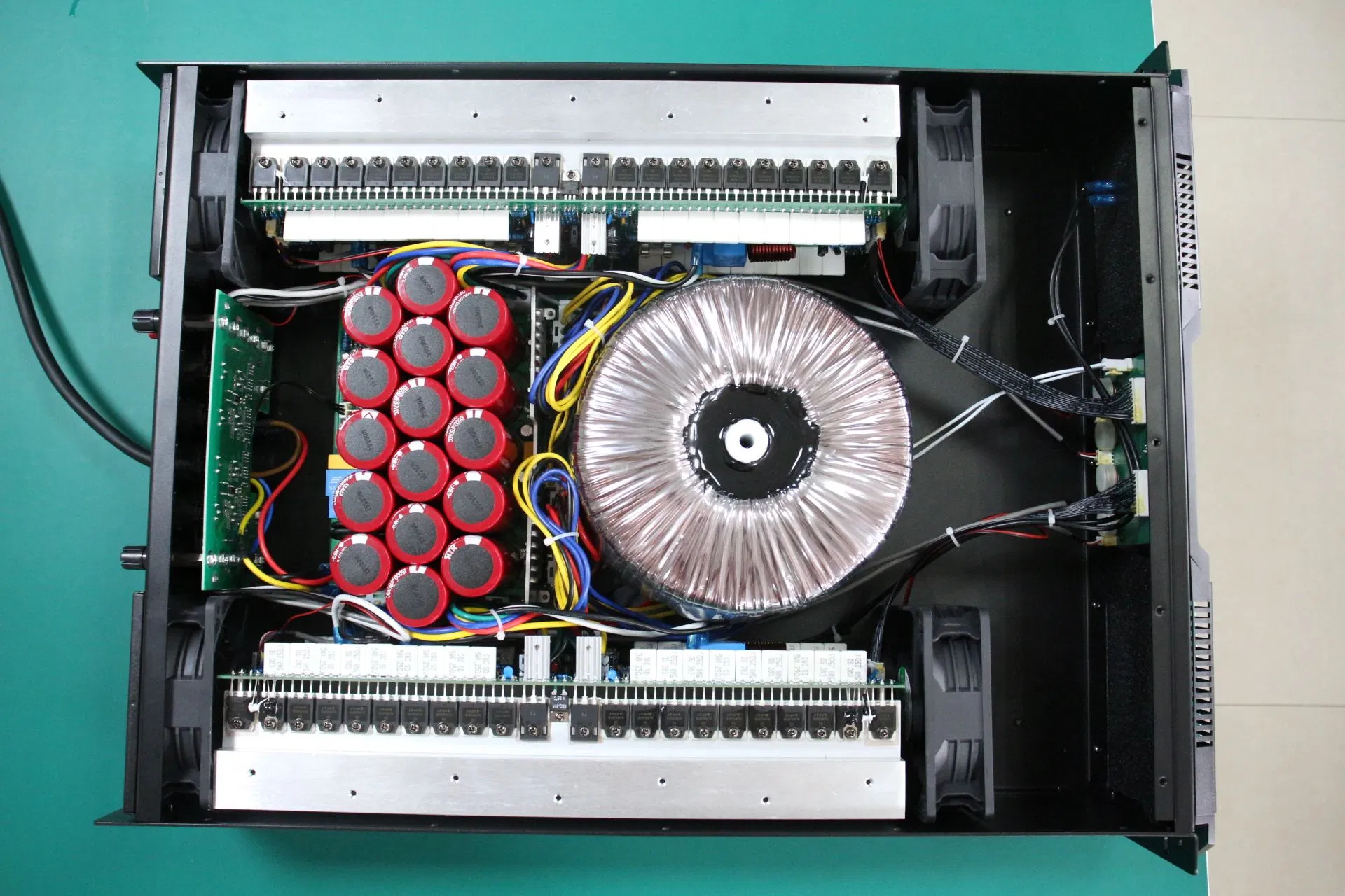 Ma4888 1200W 4 Channels 8ohms Power Amplifiers