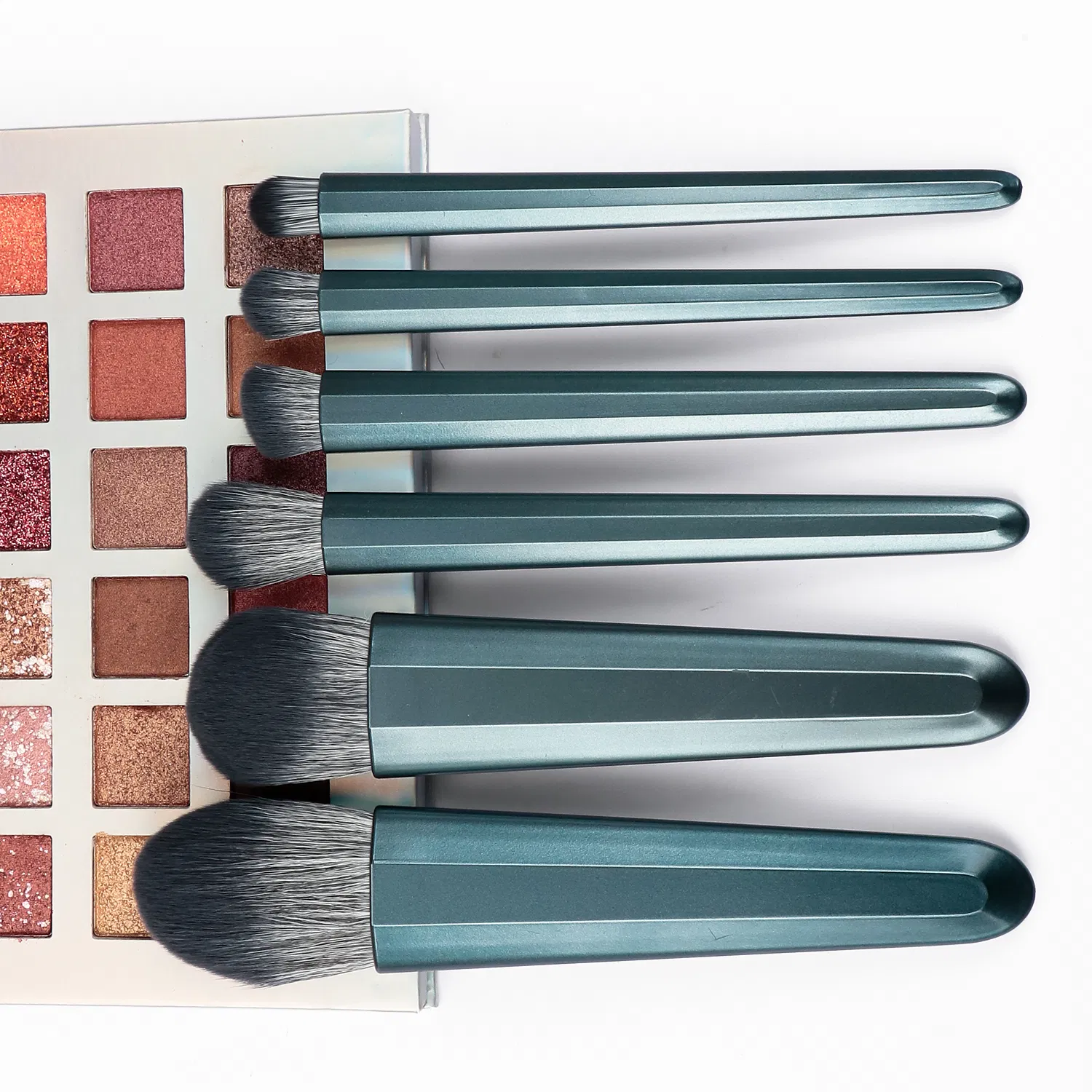 Hot Sale Factory OEM/ODM Customized Wooden Makeup Brush Collection