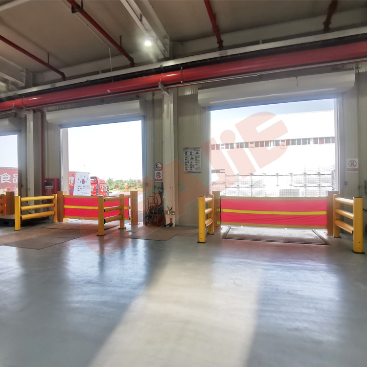 Customized Pillar Guard Road Racking Safety Barrier Column Protector System