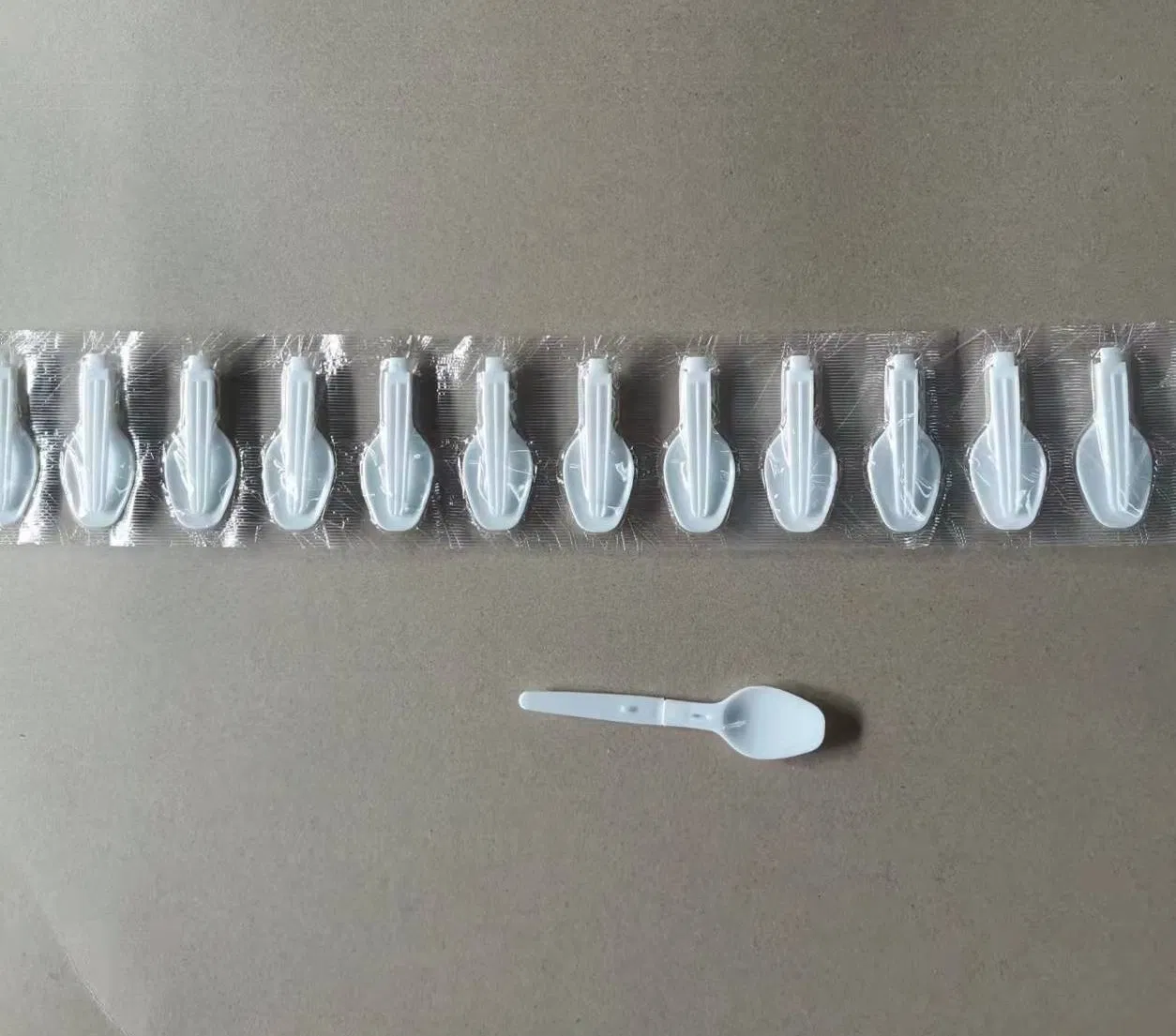 Manufacturer Sale Disposable Biodegradable White Color Flatware Mini Foldable PLA Plastic Spoons