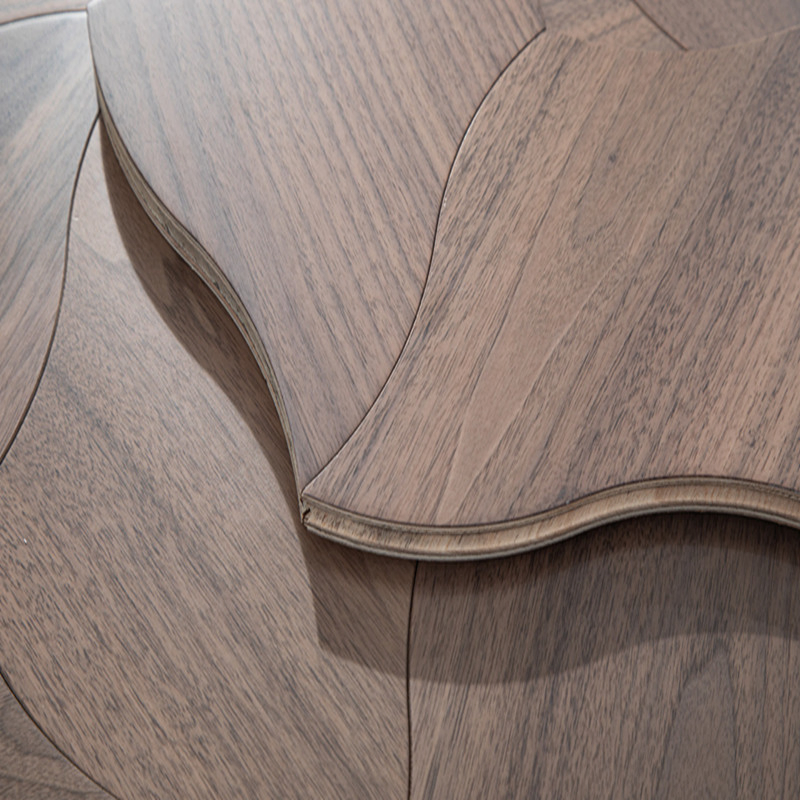 Паркетная доска из ореха премиум-класса