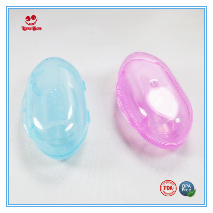 Силиконовая зубная щетка-напальчник для малышей