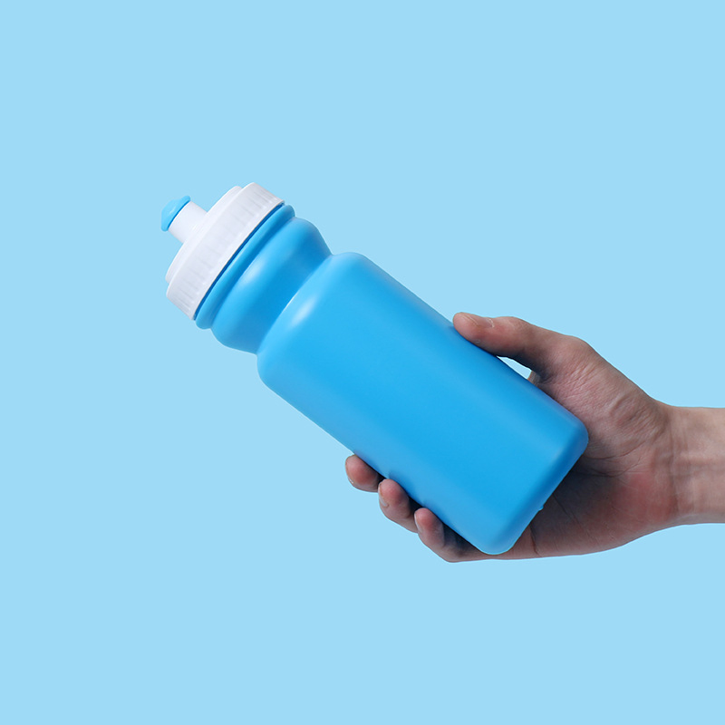 Спортивная бутылка для воды 20 унций