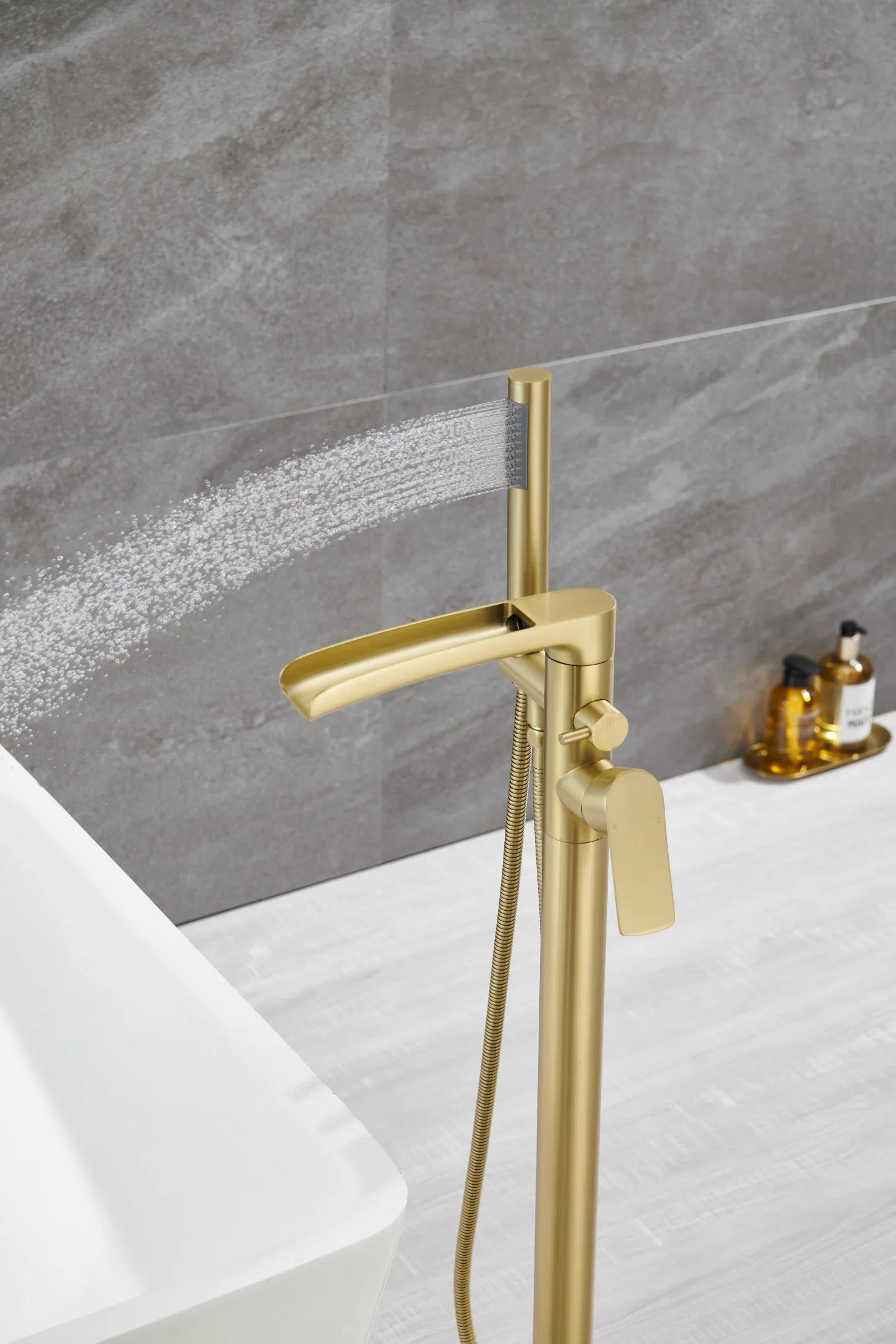 Manufacturer Well Made Water Tap Mixer Bathroom Cold&Hot Basin Faucets