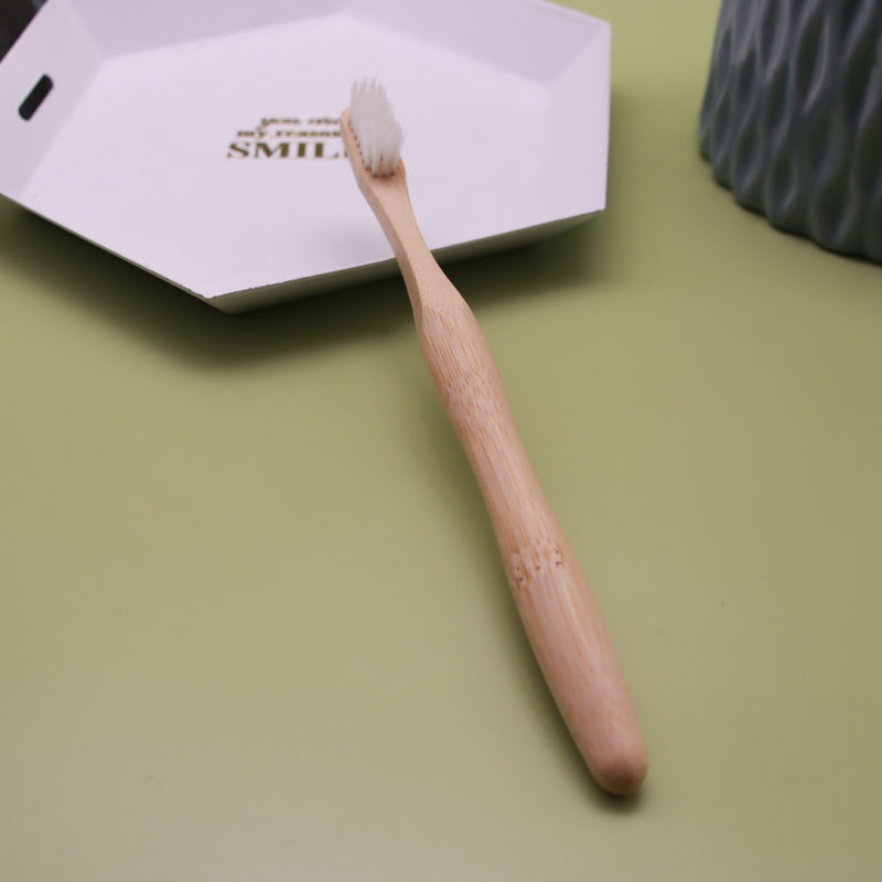 Custom Logo 100% Biodegradable Bamboo Toothbrush, Eco Friendly Hotel Dental Amenities Kit