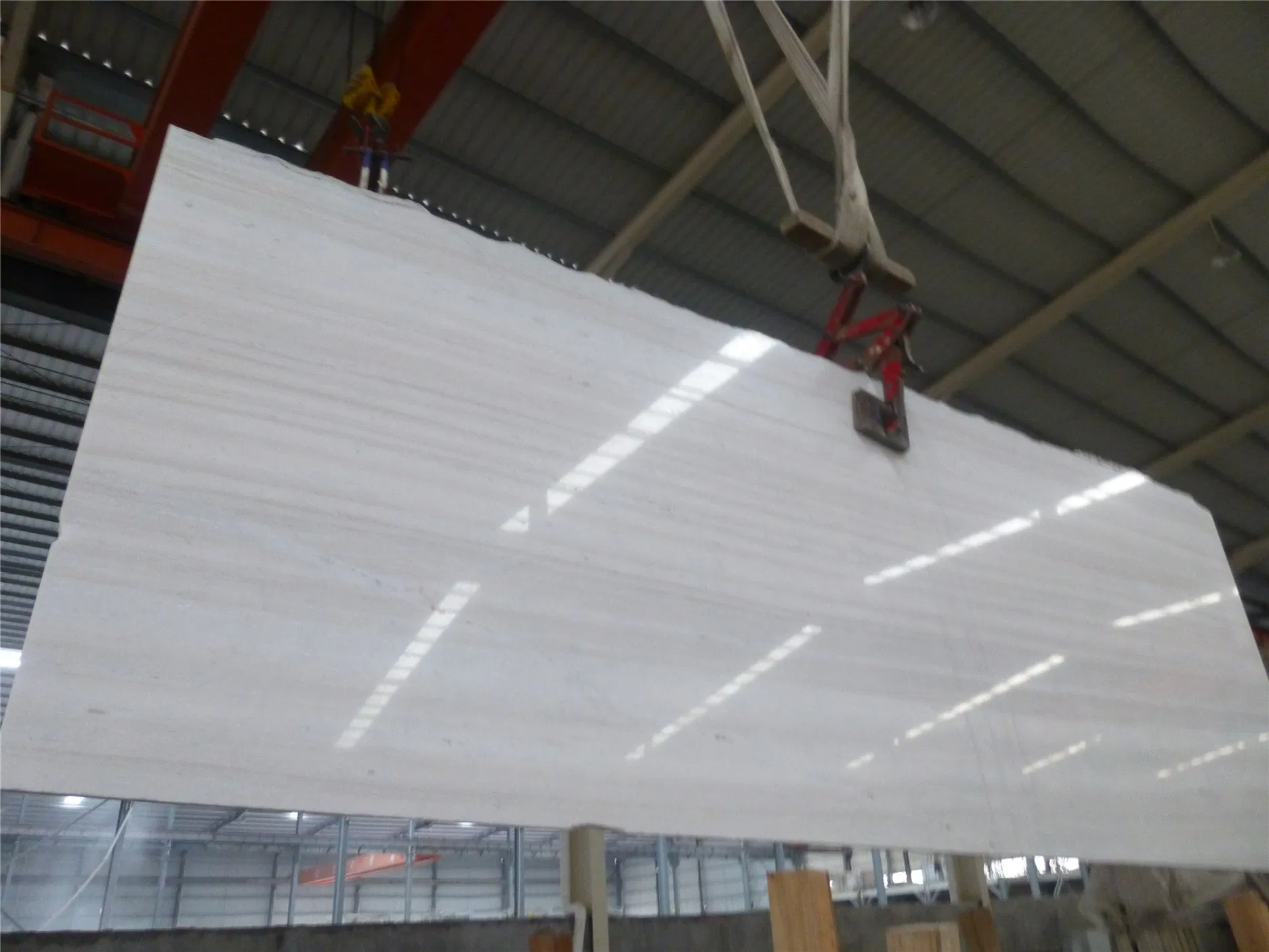 Popular Natural Rainbow White Wood Marble Slab and Tile for Hotel Wall Floor Decorate