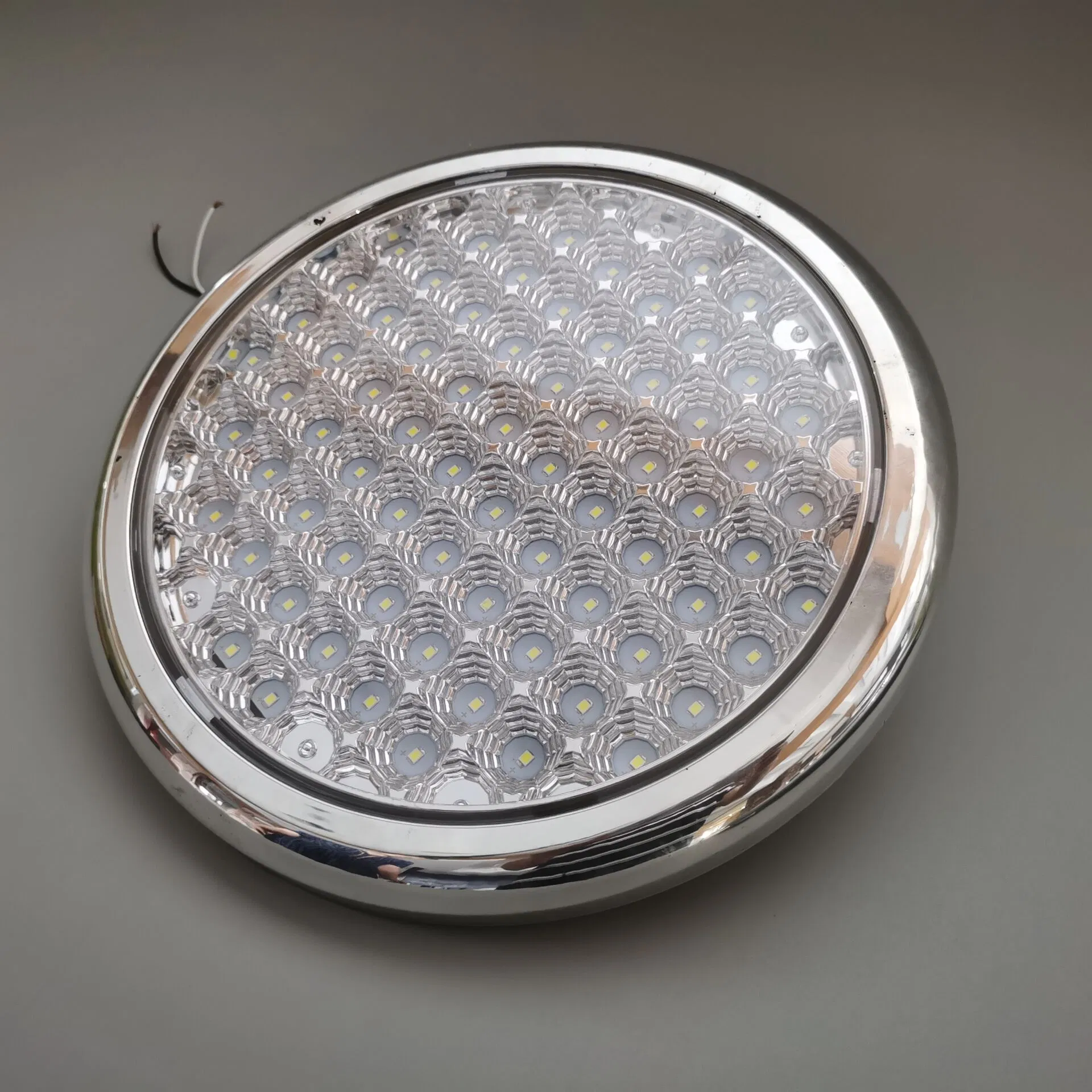 Потолочный светильник LED для автобуса и каравана