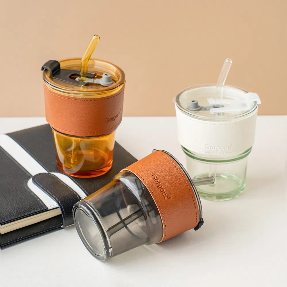 Modern Portable Juice Cup 350ml Transparent Empty Glass Cup Tumbler Manufacturingwith Lid and Straw