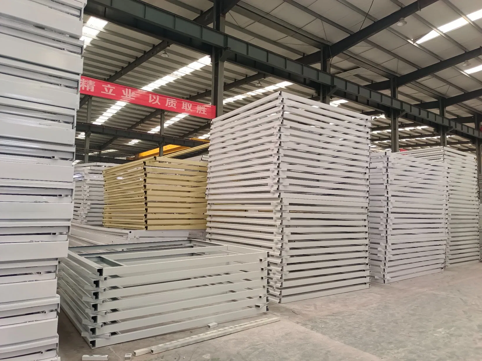 Workers' Quarters Prefabricated Office Container for Demountable Cheap Home Prefab House Cottages Container House Office Dormitory Manufacturer Price