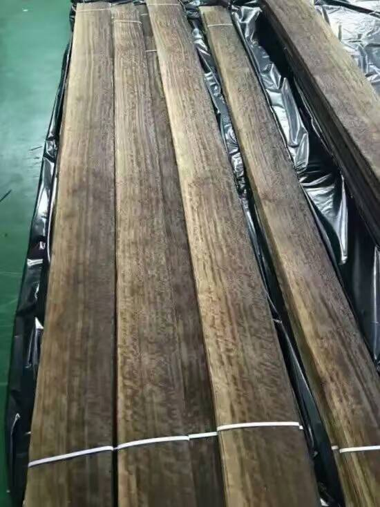 Factory Origin Myanmar Burma Teak Quarter Cut Veneer